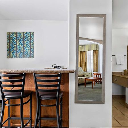 Best Western Liberty Inn Delano Εξωτερικό φωτογραφία