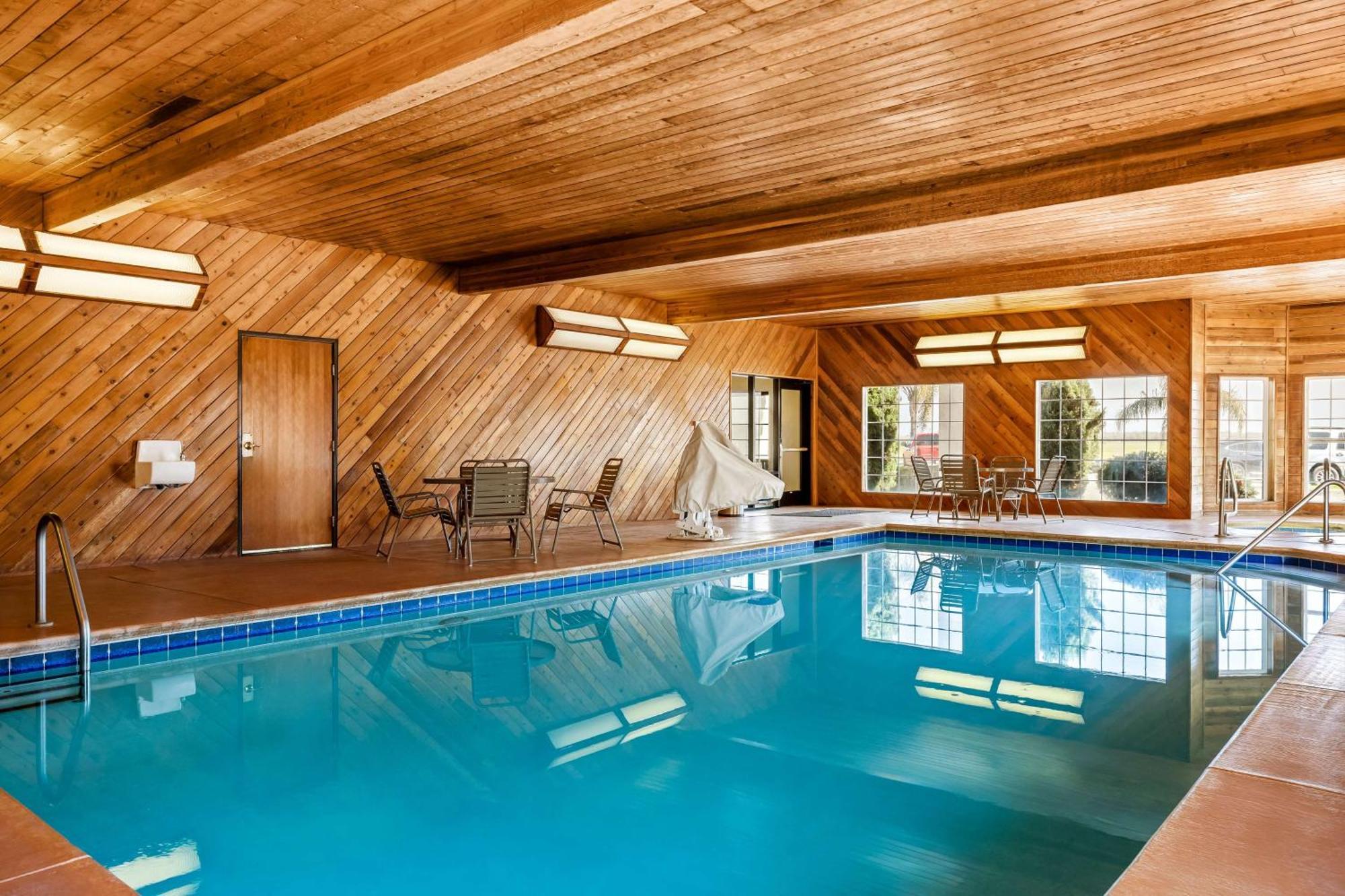 Best Western Liberty Inn Delano Εξωτερικό φωτογραφία