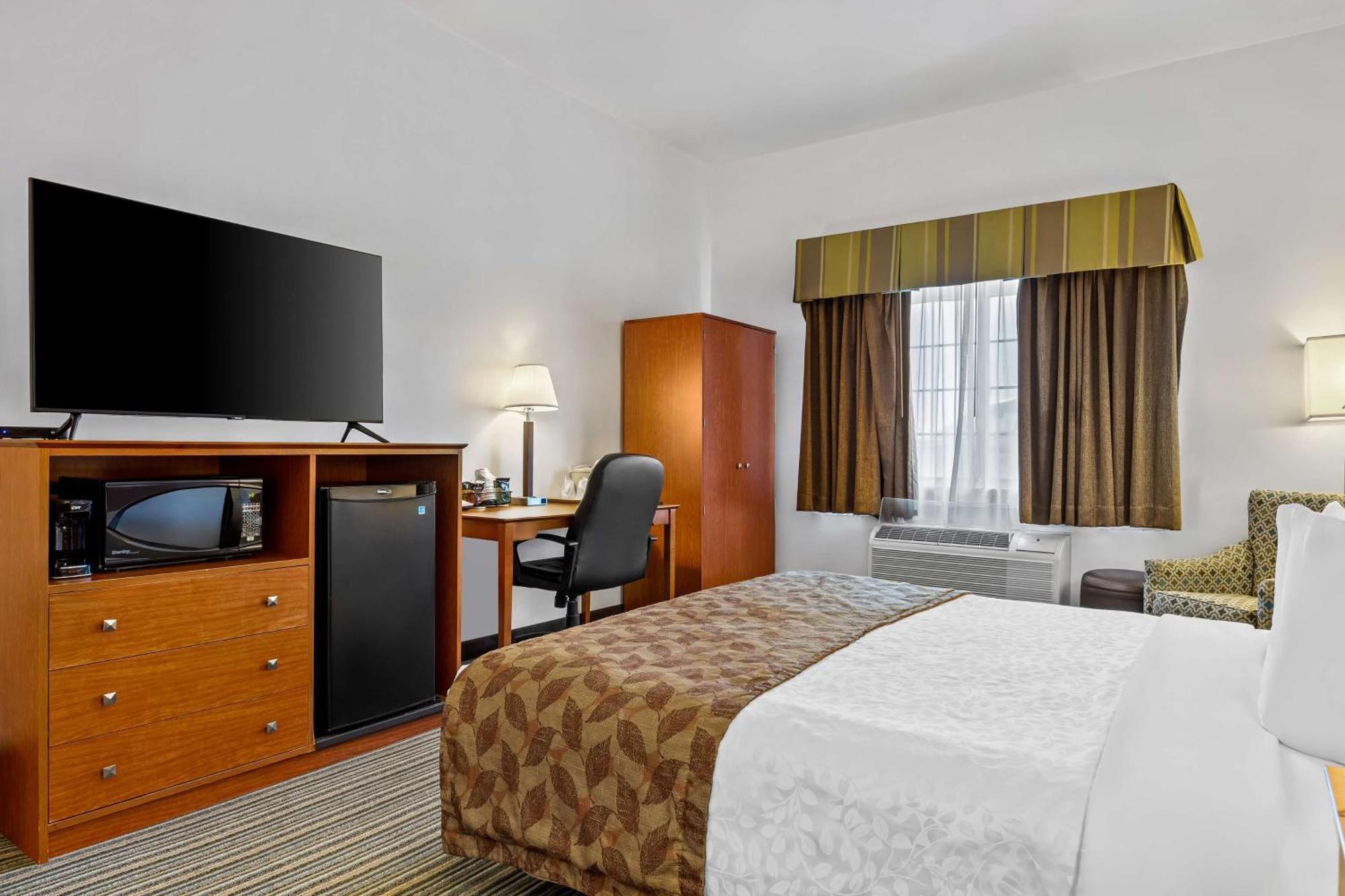 Best Western Liberty Inn Delano Εξωτερικό φωτογραφία