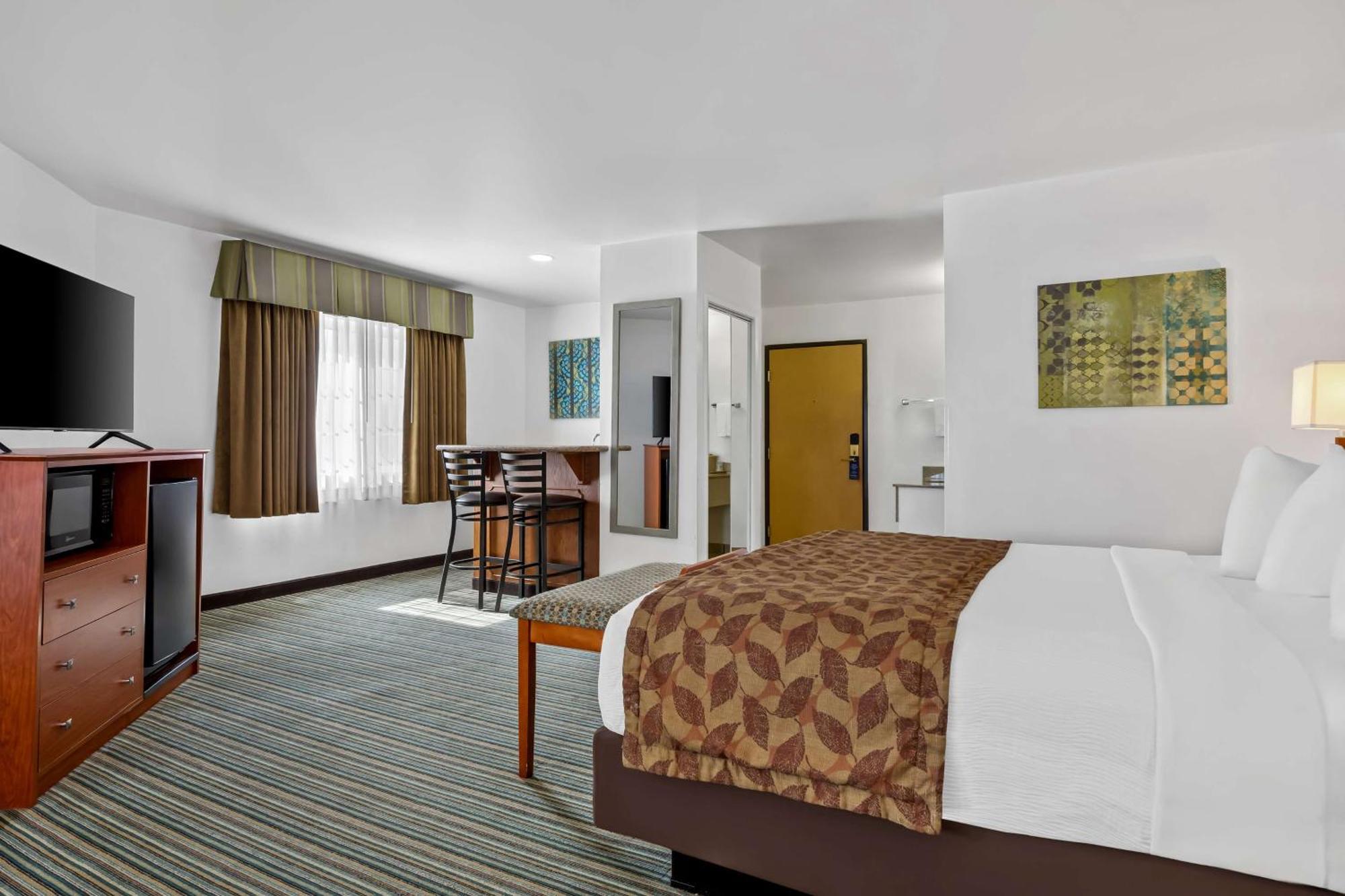 Best Western Liberty Inn Delano Εξωτερικό φωτογραφία