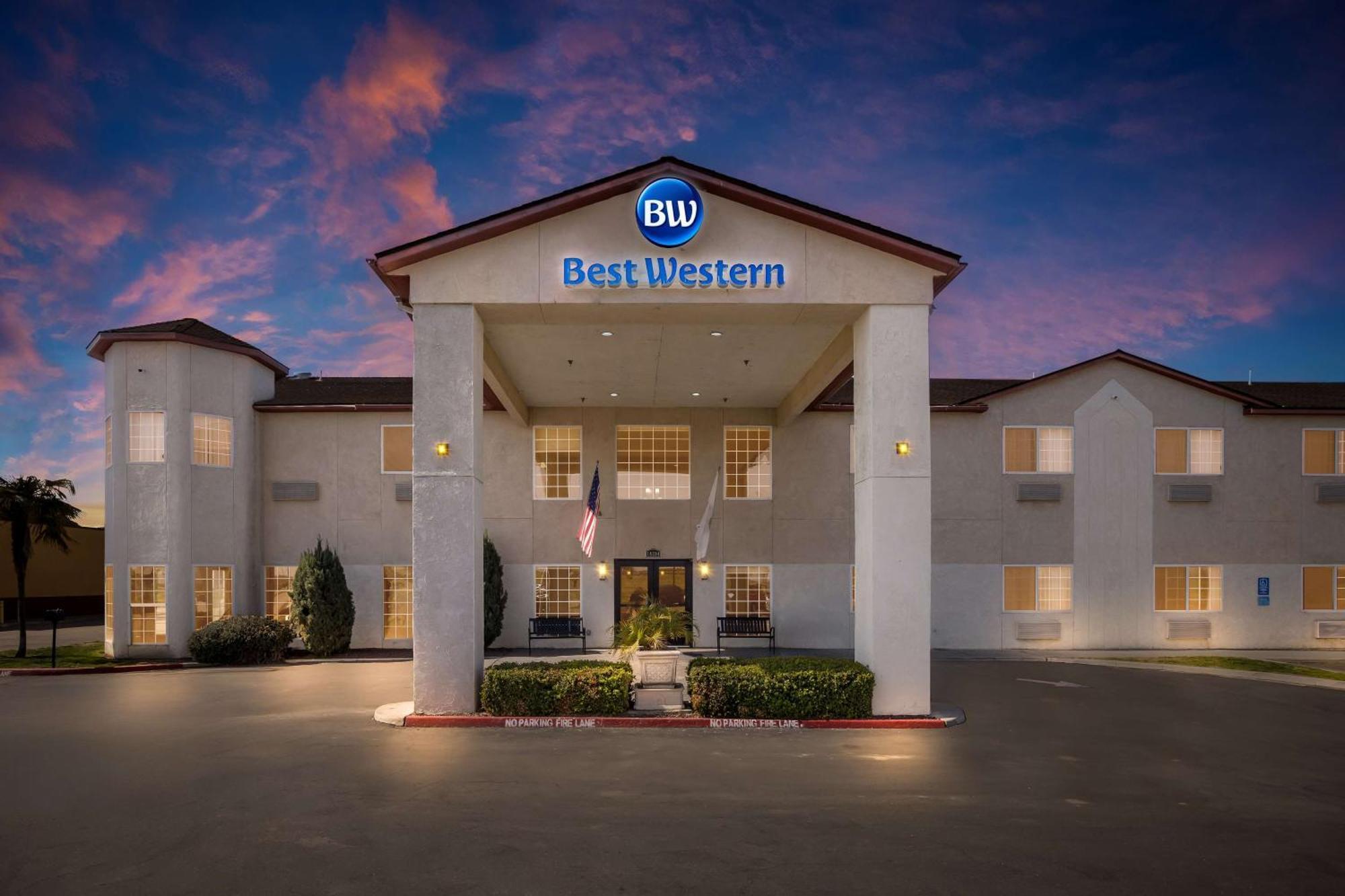 Best Western Liberty Inn Delano Εξωτερικό φωτογραφία